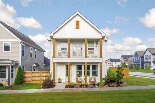 1548 Bourbon Way, Chattanooga, TN, 37421-6929 | Card Image