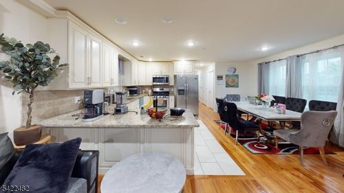 800 Bergen St, Newark, NJ, 07108-1804 | Card Image