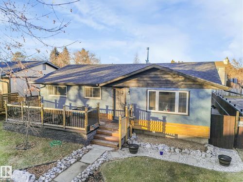 5924 152a Ave Nw, Edmonton, AB, T5A1X7 | Card Image