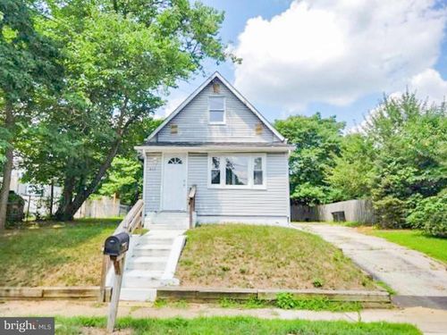 439 Pine Ave, WOODBURY, NJ, 08096-4466 | Card Image