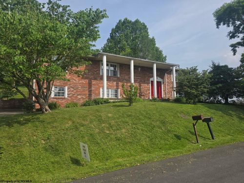 1386 Headlee Ave, Morgantown, WV, 26505-2674 | Card Image