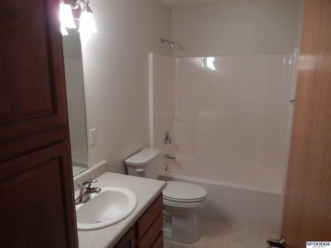 4801 S 55 Th Ct, Townhouse with 2 bedrooms, 2 bathrooms and 2 parking in Lincoln NE | Image 9