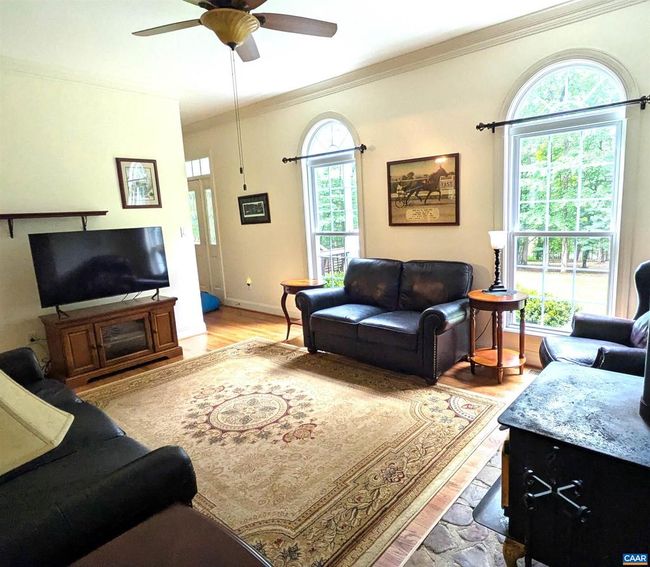 5205 W Hoover Rd, House other with 4 bedrooms, 4 bathrooms and null parking in REVA VA | Image 4
