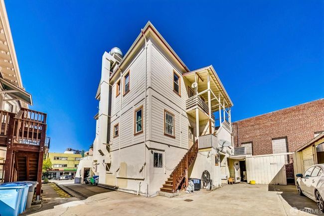2815 - 2811 Telegraph Ave, Home with 6 bedrooms, 5 bathrooms and 4 parking in Berkeley CA | Image 48