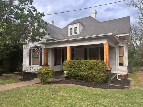 408 S Sycamore St, Palestine, TX, 75801-3510 | Card Image