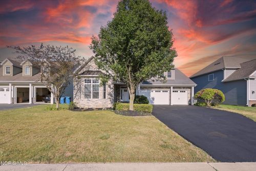5900 Walnut Springs Road, Sylvania, OH, 43560 | Card Image
