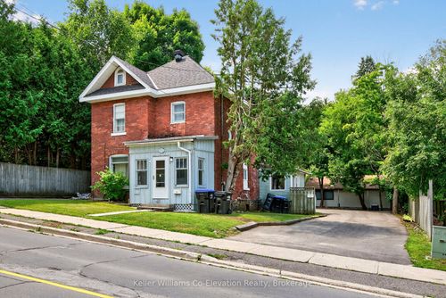 224 4th St, Midland, ON, L4R3T5 | Card Image