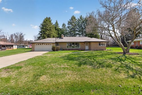 1097 Westfield Drive, Jackson, MI, 49203 | Card Image