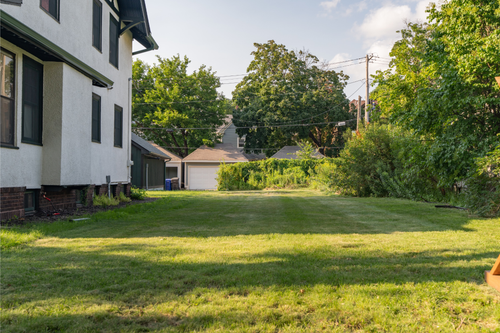 545 Holly Avenue, Saint Paul, MN, 55102 | Card Image