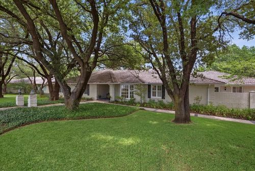2209 Canterbury Dr, Fort Worth, TX, 76107-3506 | Card Image