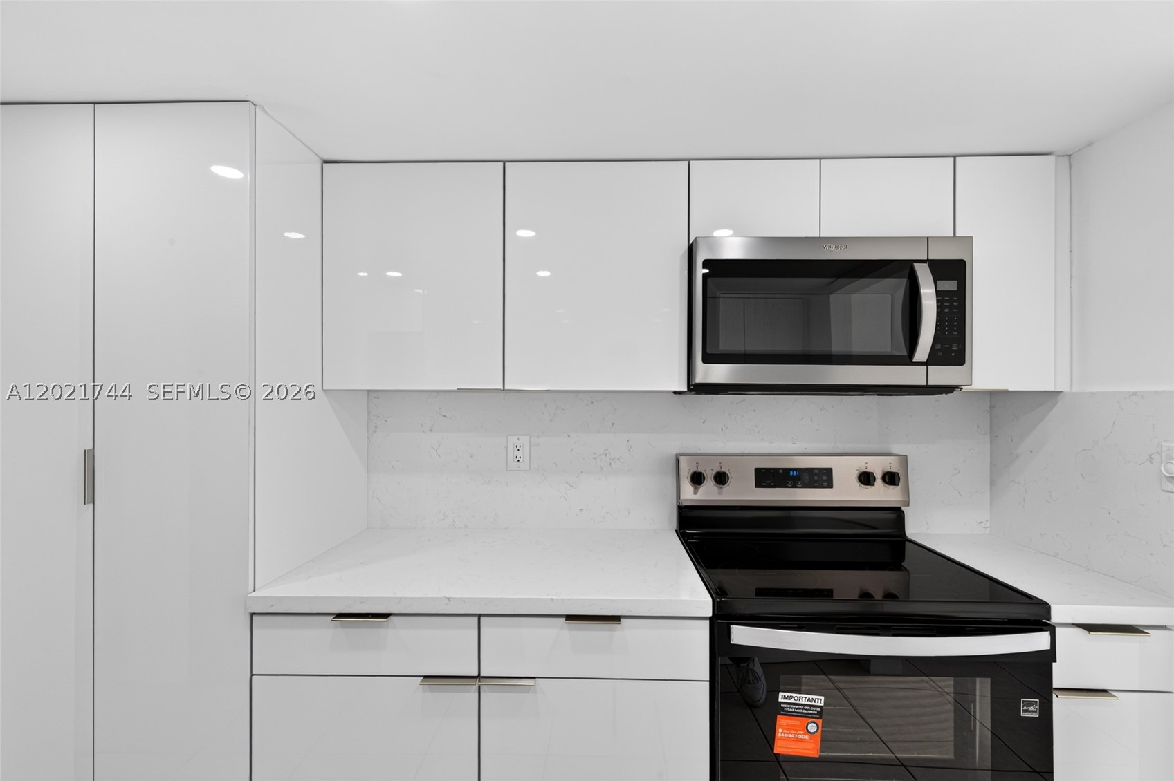 Residential in Hallandale