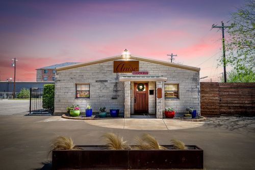 605 Calinco Dr, Granbury, TX, 76048-1123 | Card Image