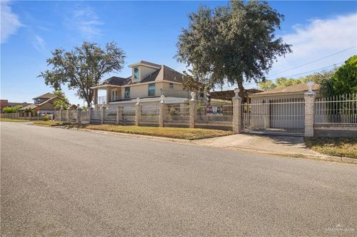 800 W Chaparral St, San Juan, TX, 78589-2210 | Card Image