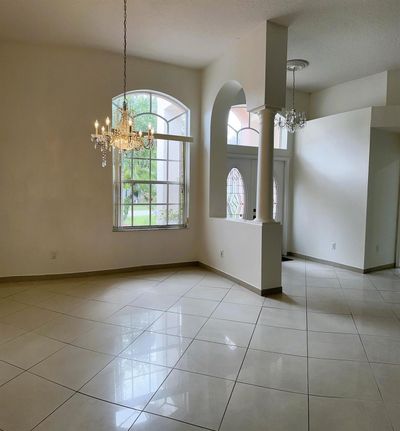 300 Lakepark Trail, House other with 4 bedrooms, 3 bathrooms and null parking in Oviedo FL | Image 3