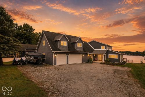 1220 Shoreline Dr, Cicero, IN, 46034-9425 | Card Image