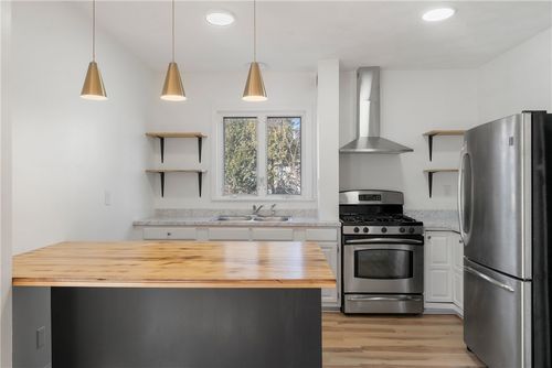 1-19 Vale St, Providence, RI, 02908-3620 | Card Image