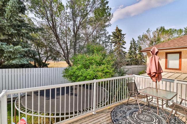2317 35 Street S, Home with 4 bedrooms, 3 bathrooms and 4 parking in Lethbridge AB | Image 39