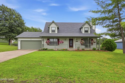 907 Country Side Dr, Webb City, MO, 64870-1058 | Card Image