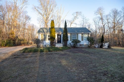 196 Skunk Hill Rd, Hope Valley, RI, 02832-1300 | Card Image