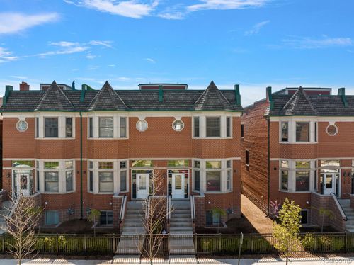 22-3148 John R St, Detroit, MI, 48201-2742 | Card Image