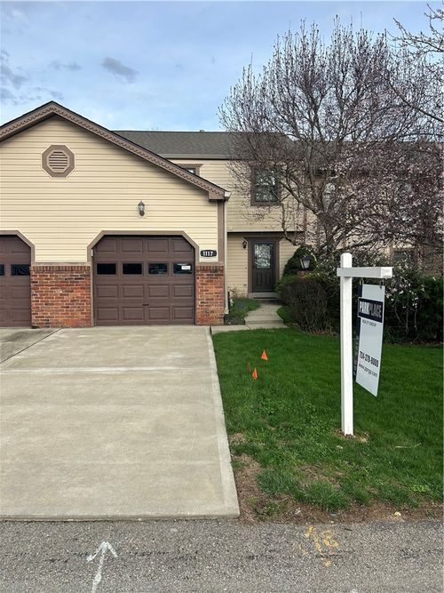 1117 Old Farm Rd, Lawrence, PA, 15055-1028 | Card Image