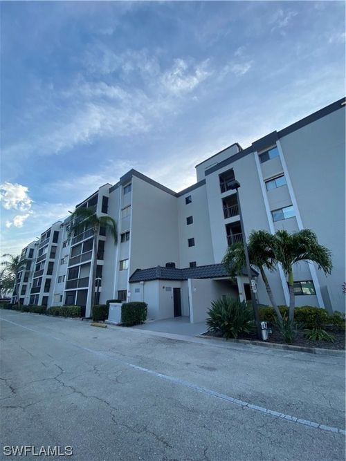 210-2121 Collier Avenue, Fort Myers, FL, 33901 | Card Image