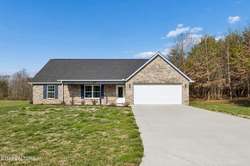 939 Shady Creek Rd, Maryville, TN, 37801-1184 | Card Image