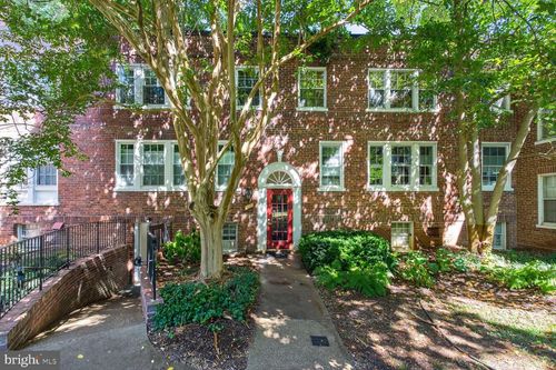 8-428-1741 N Troy St, ARLINGTON, VA, 22201-3243 | Card Image