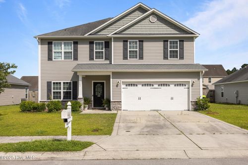 841 Dynasty Dr, Jacksonville, NC, 28546-6407 | Card Image