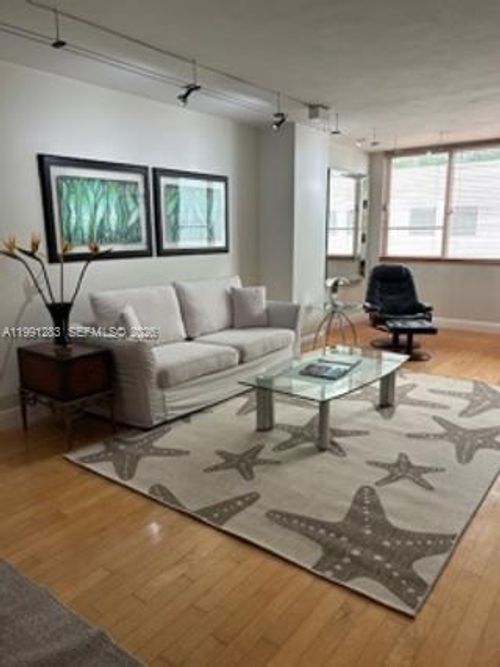 apt-423-5005 Collins Ave, Miami Beach, FL, 33140-2744 | Card Image