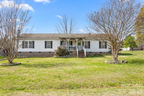 900 Ingle St, Gibsonville, NC, 27249-2620 | Card Image