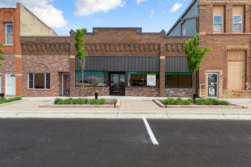 120 E 2nd St, Winthrop, MN, 55396-2429 | Card Image