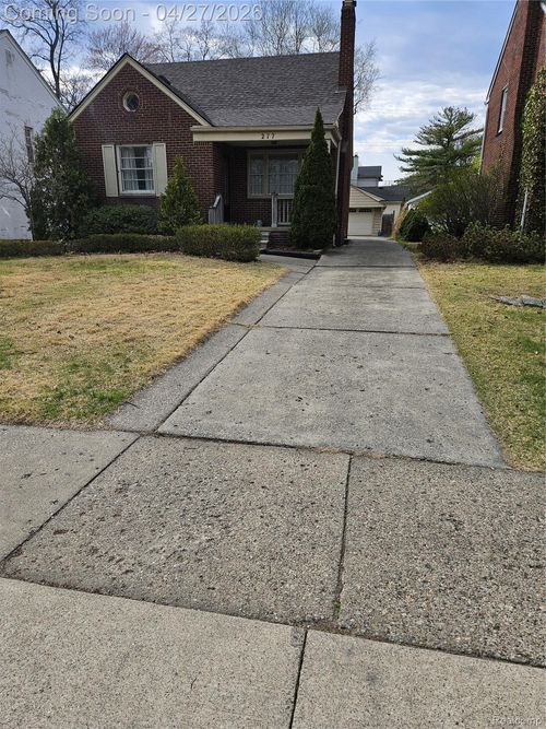 277 Beaupre Ave, Grosse Pointe Farms, MI, 48236-3354 | Card Image