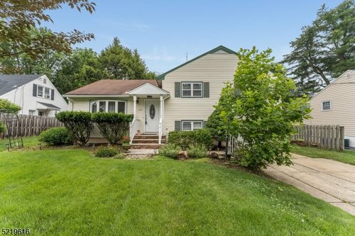 740 Mountain Ave, Bound Brook, NJ, 08805-1402 | Card Image