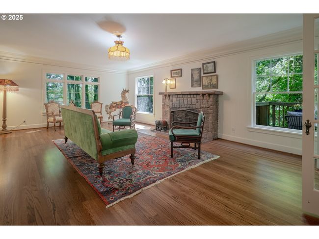 92216 Whiskey Rd, House other with 6 bedrooms, 3 bathrooms and 2 parking in Warrenton OR | Image 9