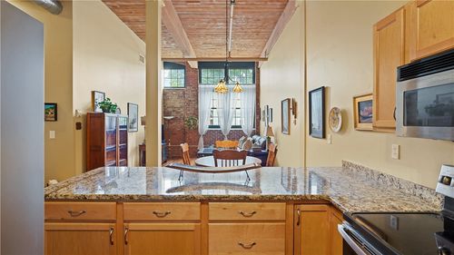 107-63 Blakeley St, Woonsocket, RI, 02895-8813 | Card Image