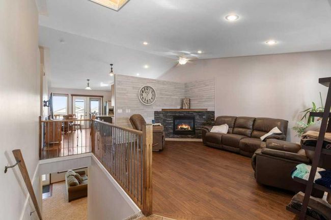 5 Laurel Close, House other with 5 bedrooms, 3 bathrooms and 5 parking in Sylvan Lake AB | Image 9