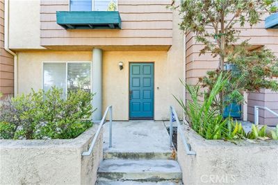 102 - Figueroa Street, Condo with 2 bedrooms, 2 bathrooms and 2 parking in Carson CA | Image 2