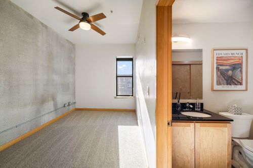 unit-309-119 4th St, Des Moines, IA, 50309-4727 | Card Image