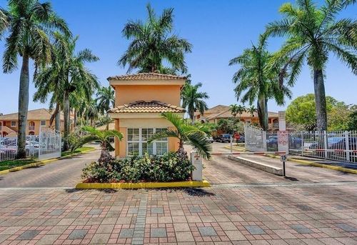 apt-c205-6952 Sw 39th St, Davie, FL, 33314-2446 | Card Image