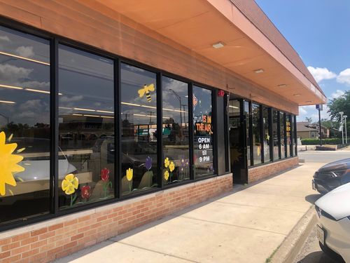 1431 W Roosevelt Rd, Broadview, IL, 60155-4019 | Card Image