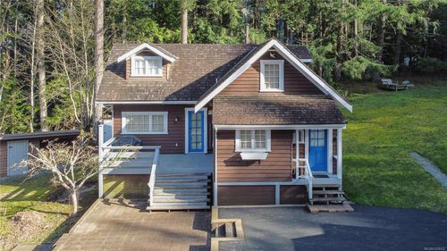 696 Rainbow Rd, Salt Spring Island, BC, V8K2M6 | Card Image