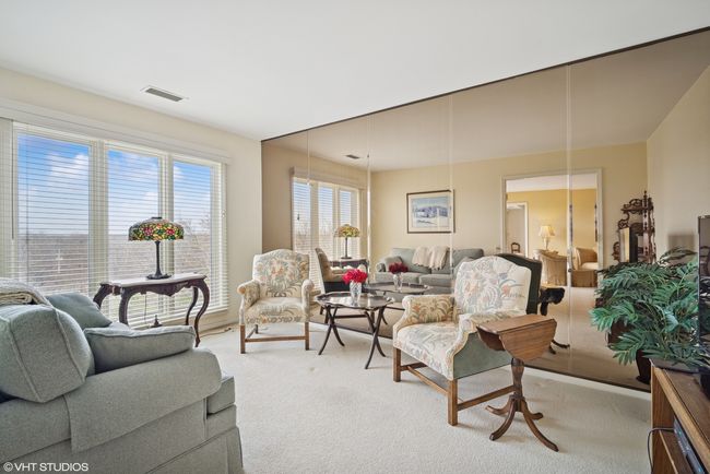 APT-512 - 1771 Mission Hills Rd, Condo with 2 bedrooms, 2 bathrooms and 1 parking in Northbrook IL | Image 11