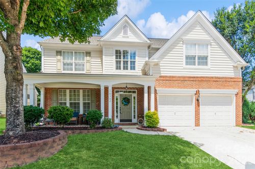 18302 Victoria Bay Dr, Cornelius, NC, 28031-9004 | Card Image