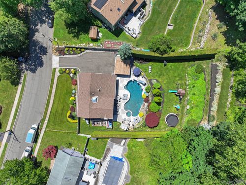 12 Pelham Ave, Nanuet, NY, 10954-3428 | Card Image