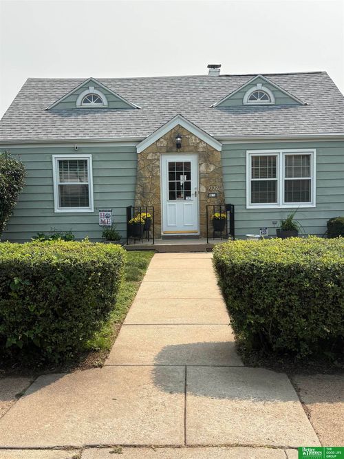 3927 X Street, Omaha, NE, 68107 | Card Image