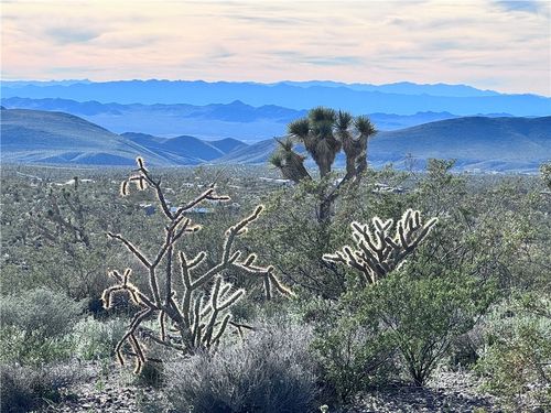 8161 W San Pablo Dr, White Hills, AZ, 86445 | Card Image