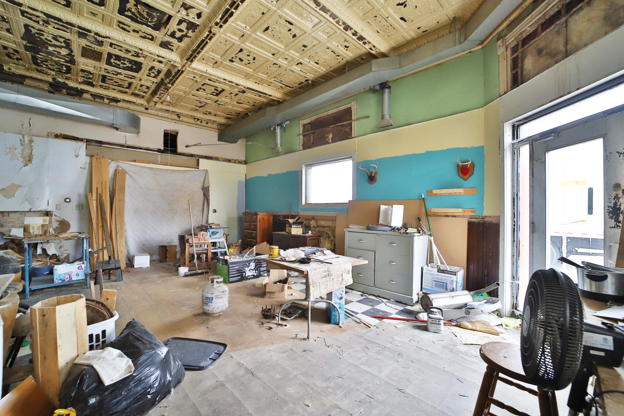 Commercial Sale in Eagle Bend 3