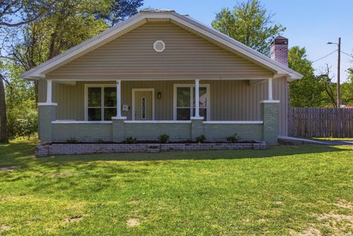 811 S East St, Benton, AR, 72015-4323 | Card Image