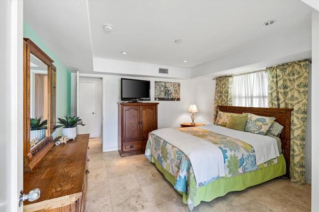 432 Glen Cove St, House other with 4 bedrooms, 4 bathrooms and 2 parking in Kemah TX | Image 5